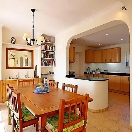Sleeps 8 Pool Wifi *