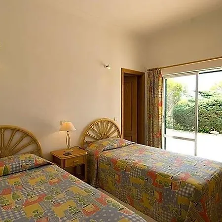 Sleeps 8 Pool Wifi Villa