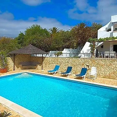 Sleeps 8 Pool Wifi Lagos